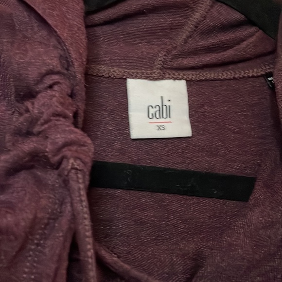 CAbi Style #3625 Hype Cozy Maroon Burgundy Bordeaux Hoodie xSmall Soft - Picture 2 of 3